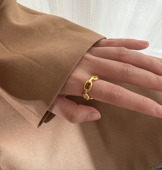 Mystery Ring in Gold